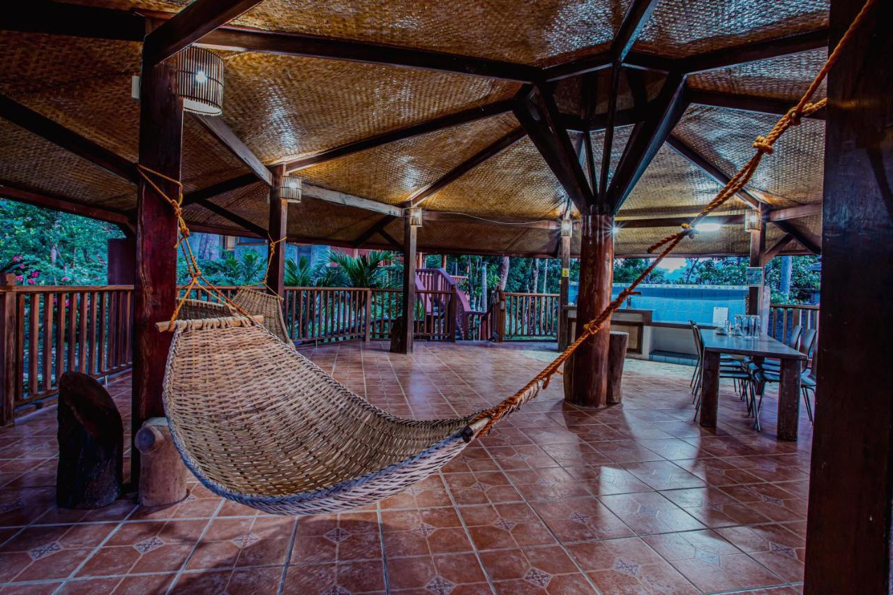 Atremaru Jungle Retreat Hotel Puerto Princesa Exterior photo